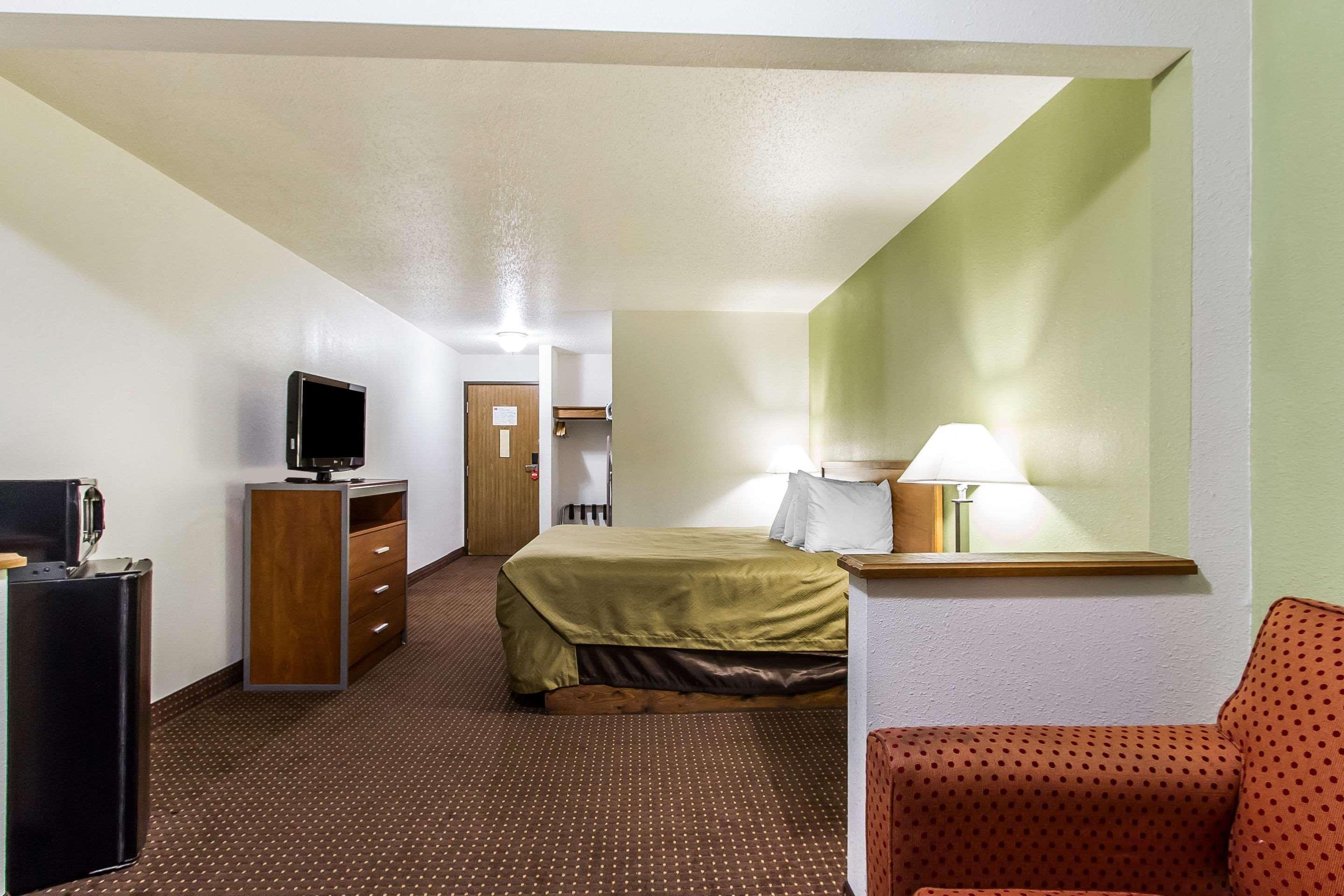 Econo Lodge & Suites Pekin Εξωτερικό φωτογραφία