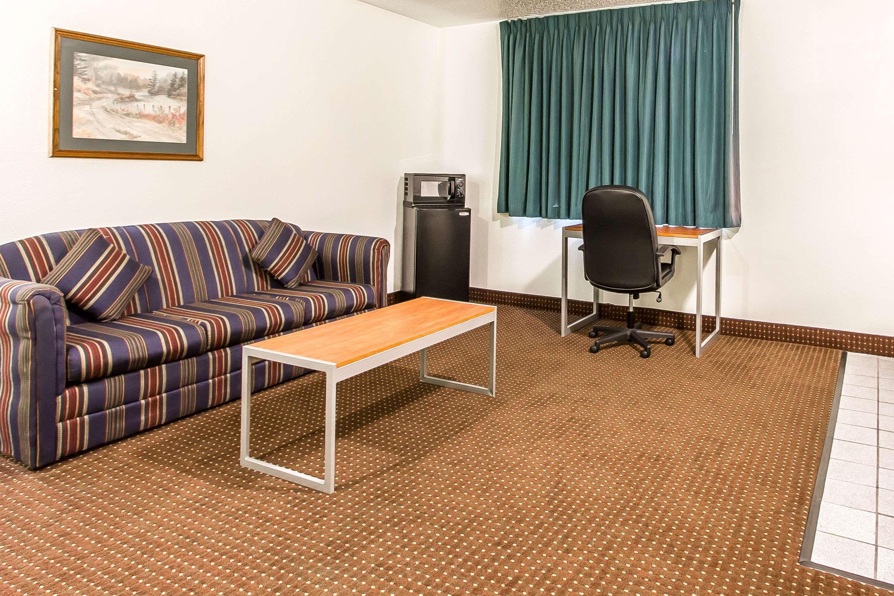 Econo Lodge & Suites Pekin Εξωτερικό φωτογραφία
