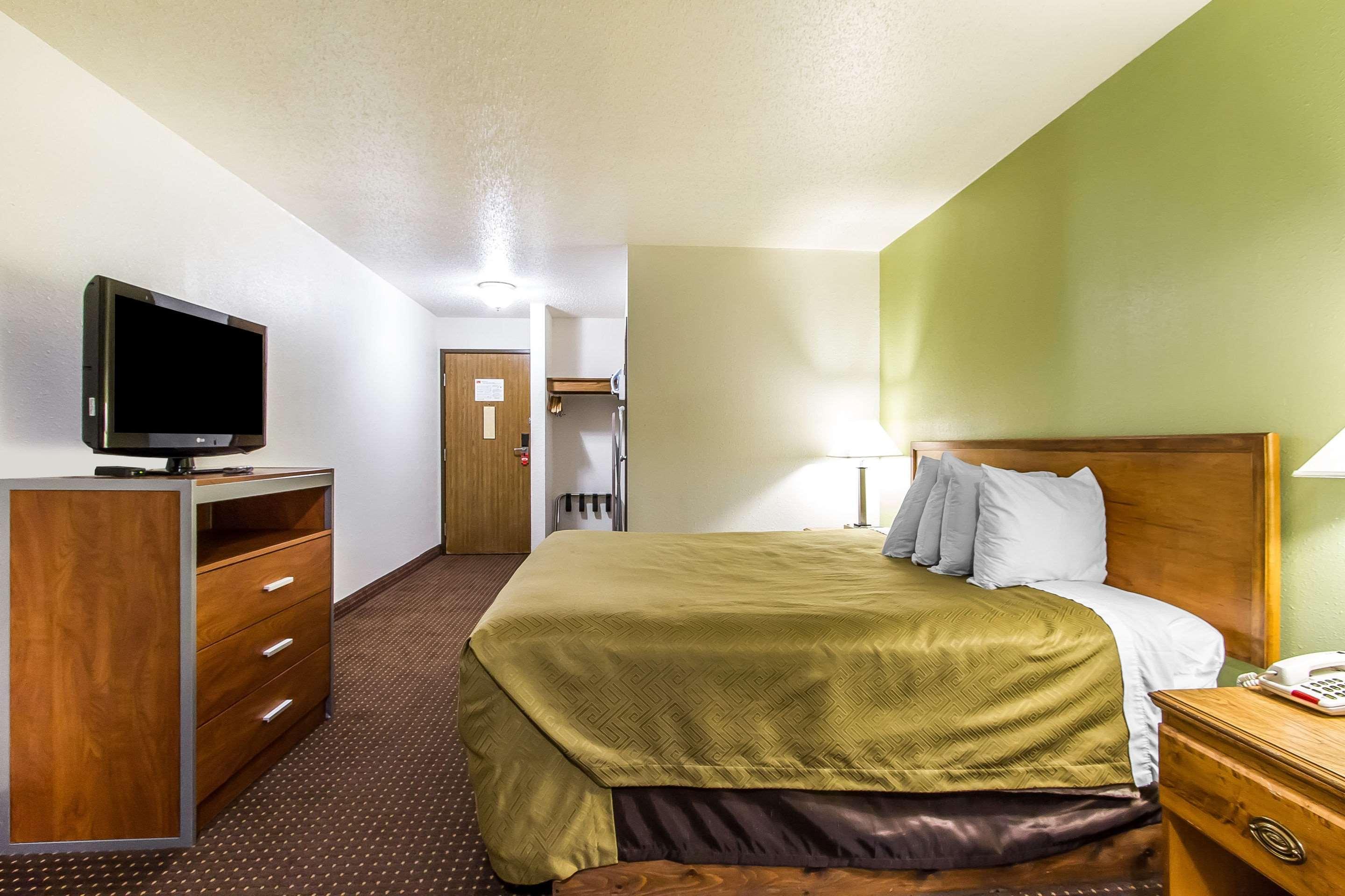 Econo Lodge & Suites Pekin Εξωτερικό φωτογραφία