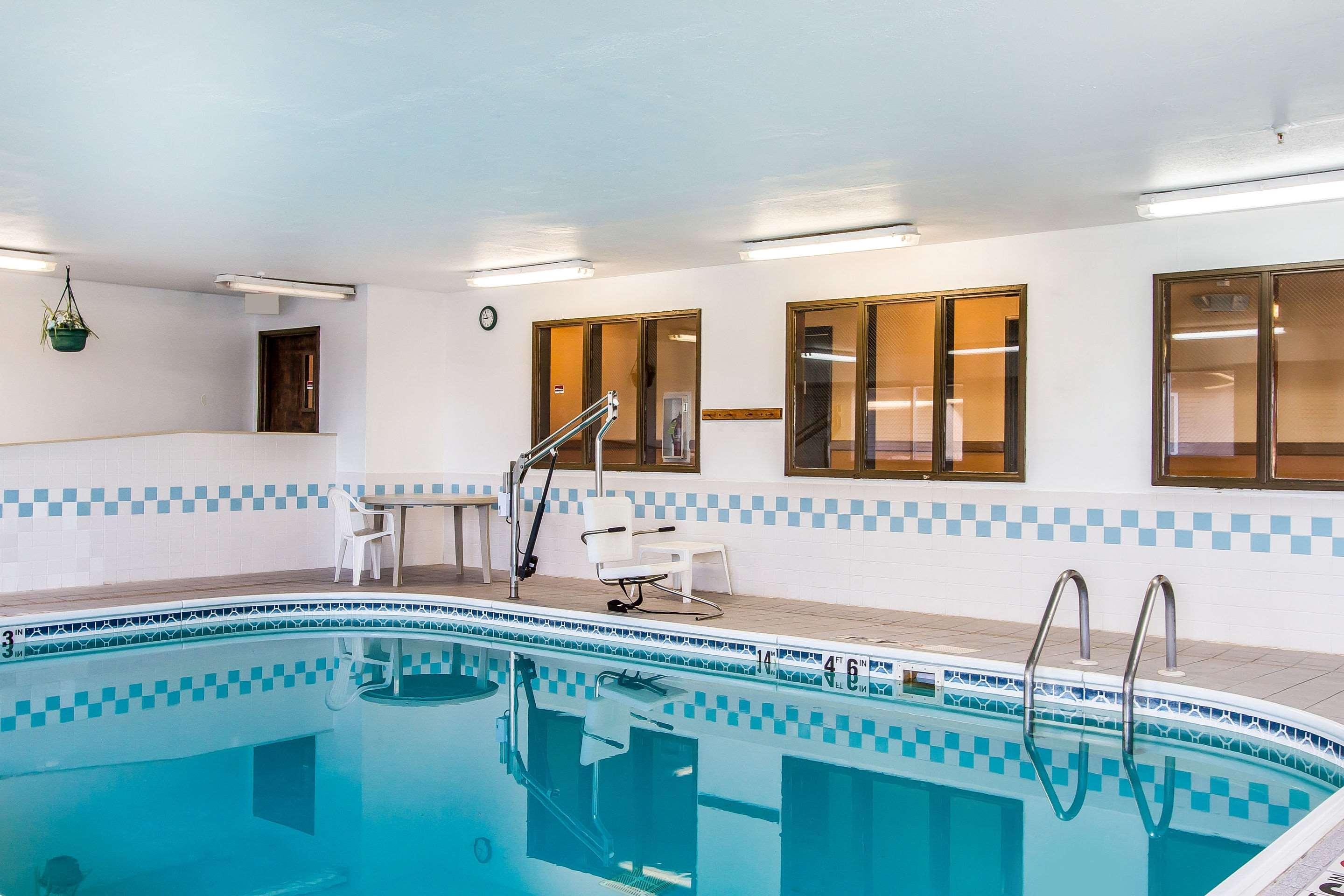 Econo Lodge & Suites Pekin Εξωτερικό φωτογραφία